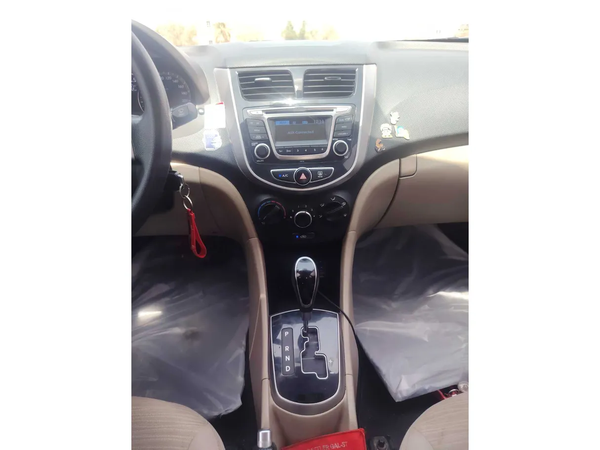 Car image 20