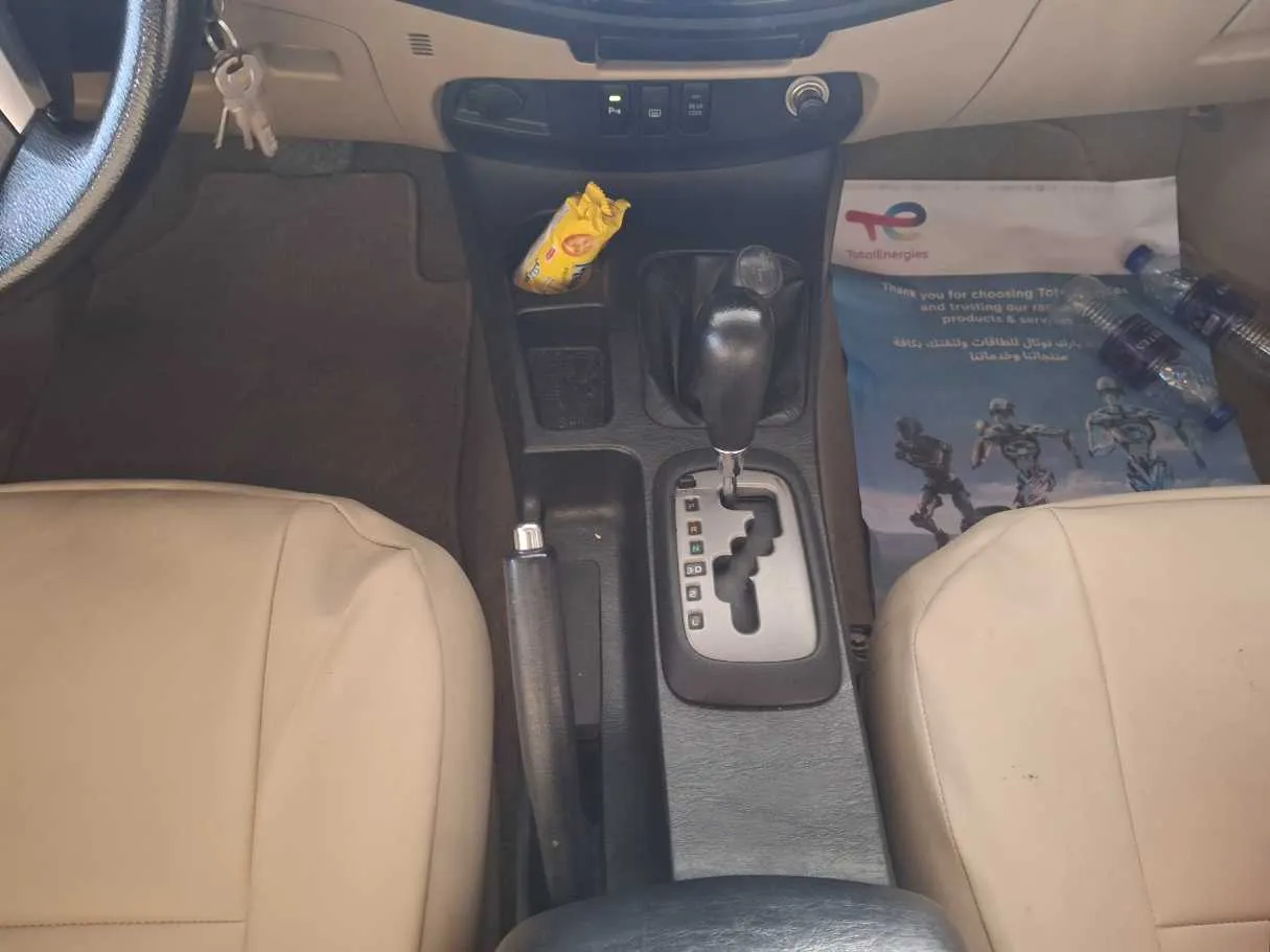 Car image 15
