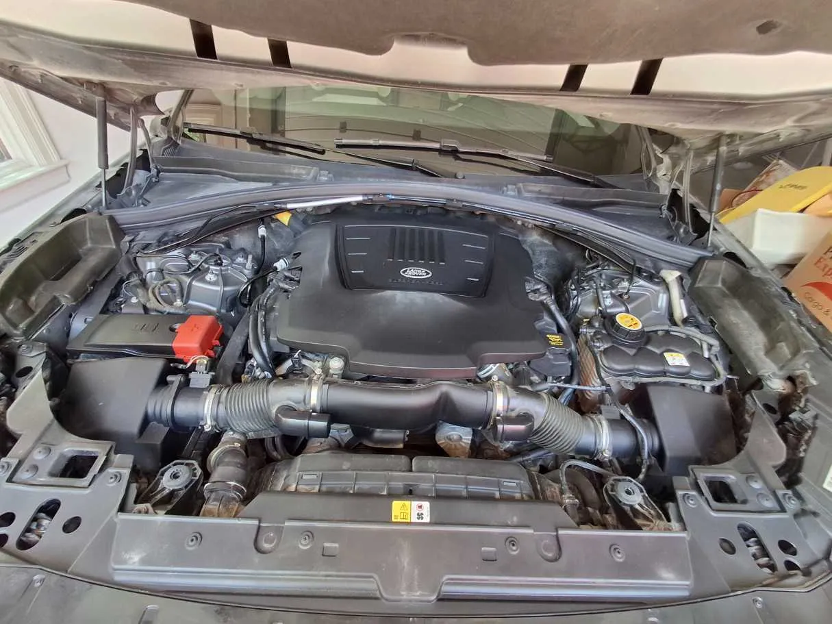 Car image 20