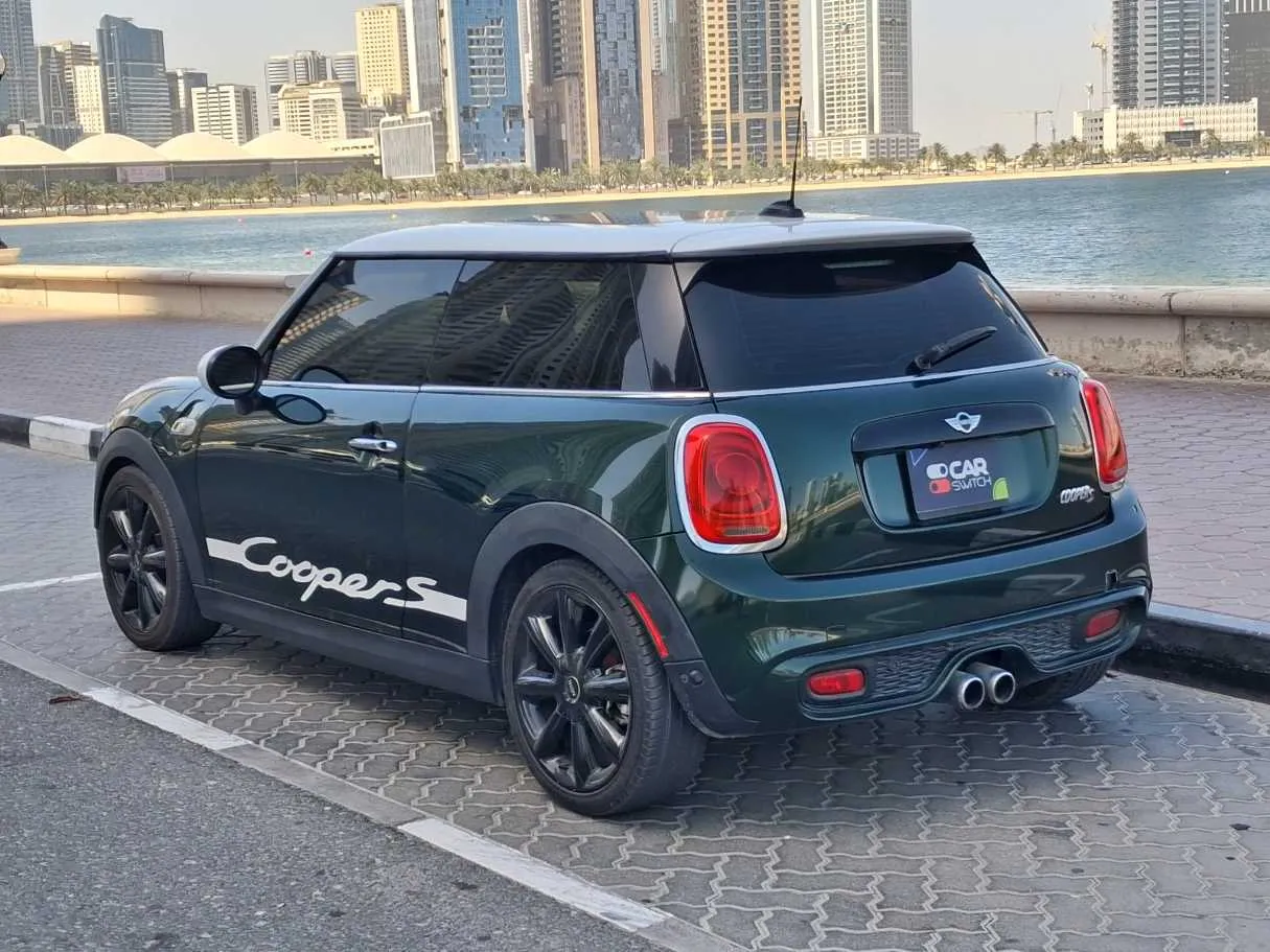Car image 7