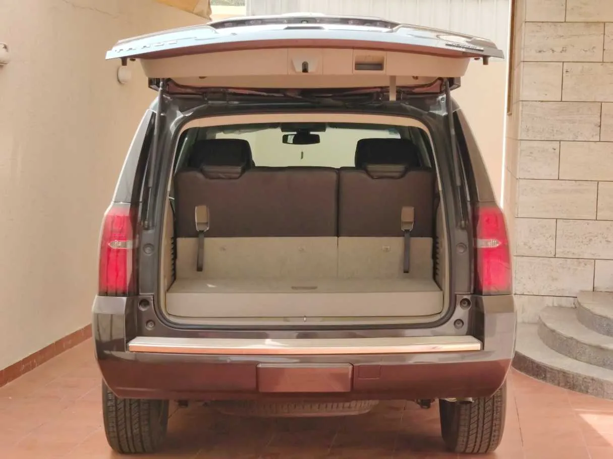 Car image 21