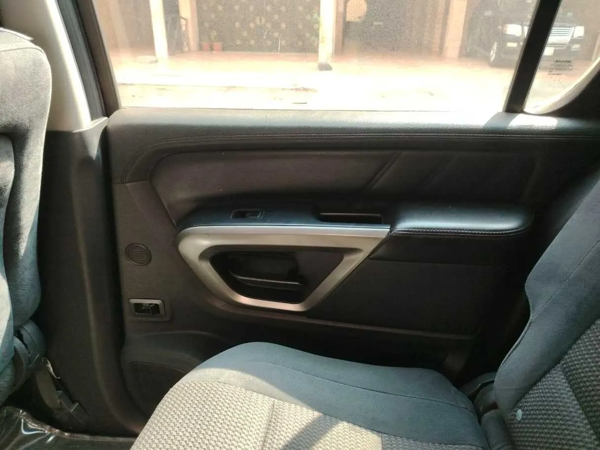Car image 39