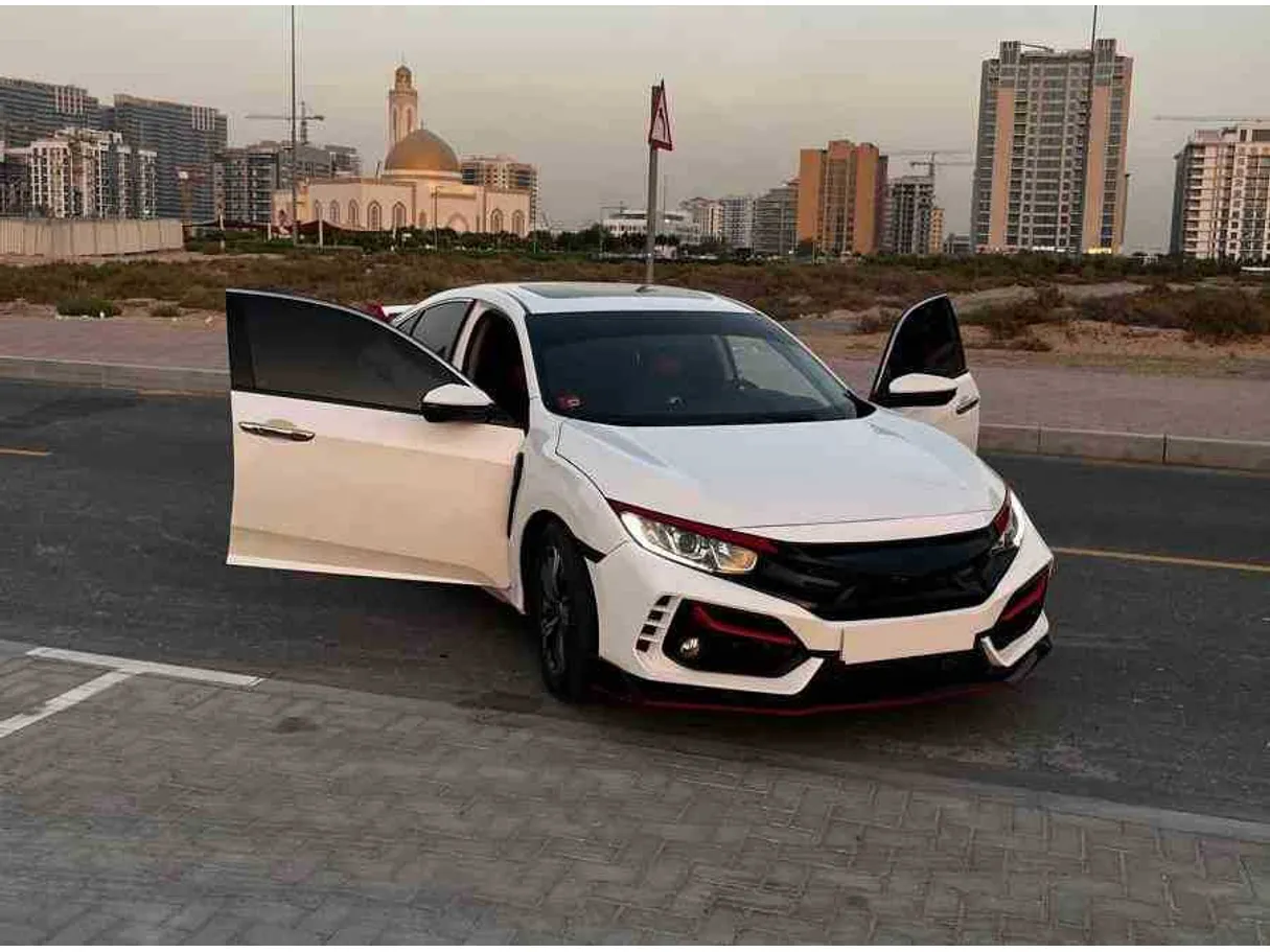 Car image 2