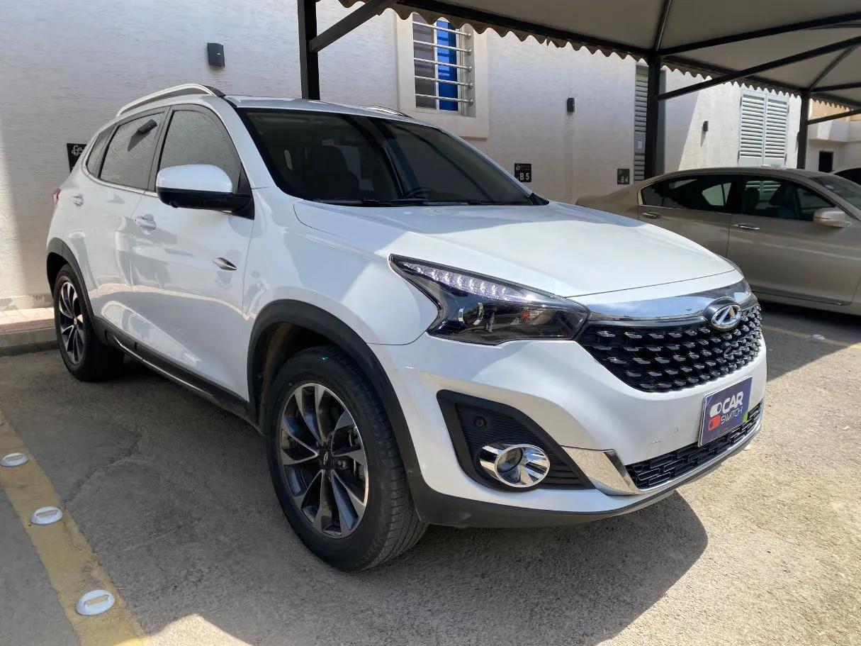 Car image 3