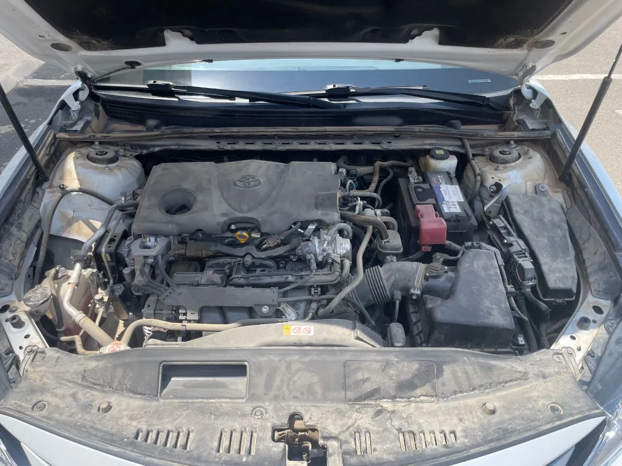 Car image 25