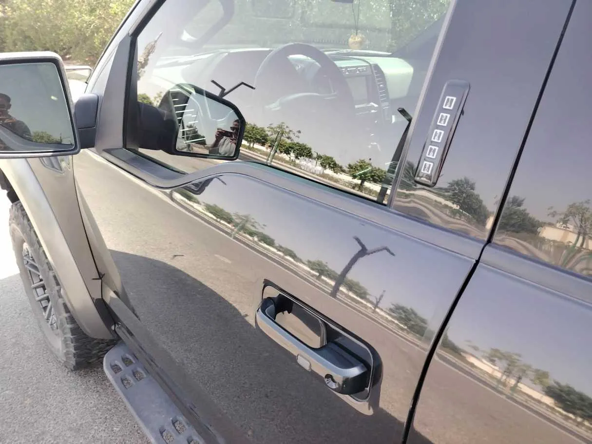 Car image 36