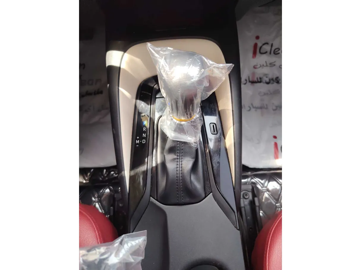 Car image 20