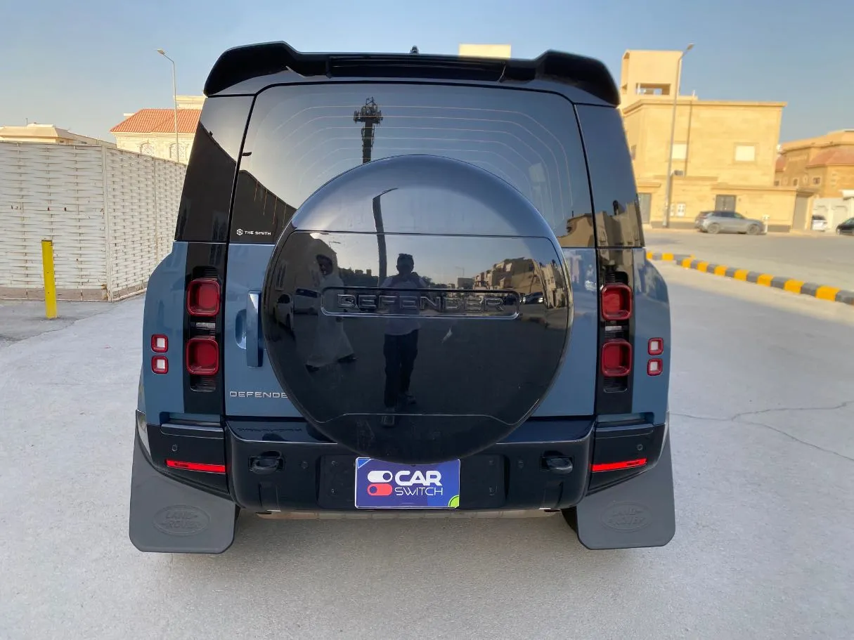 Car image 6