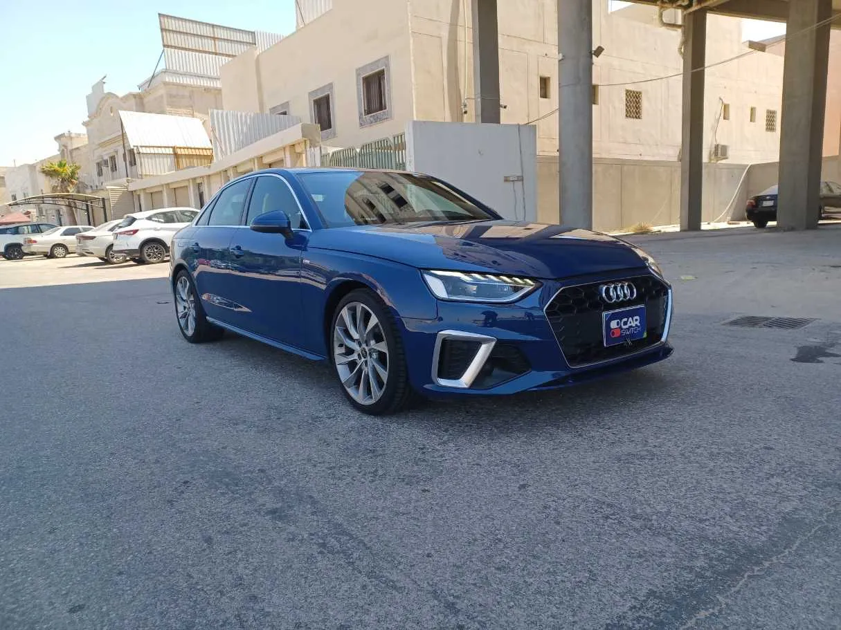 Car image 3