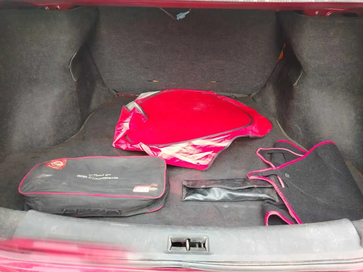 Car image 29