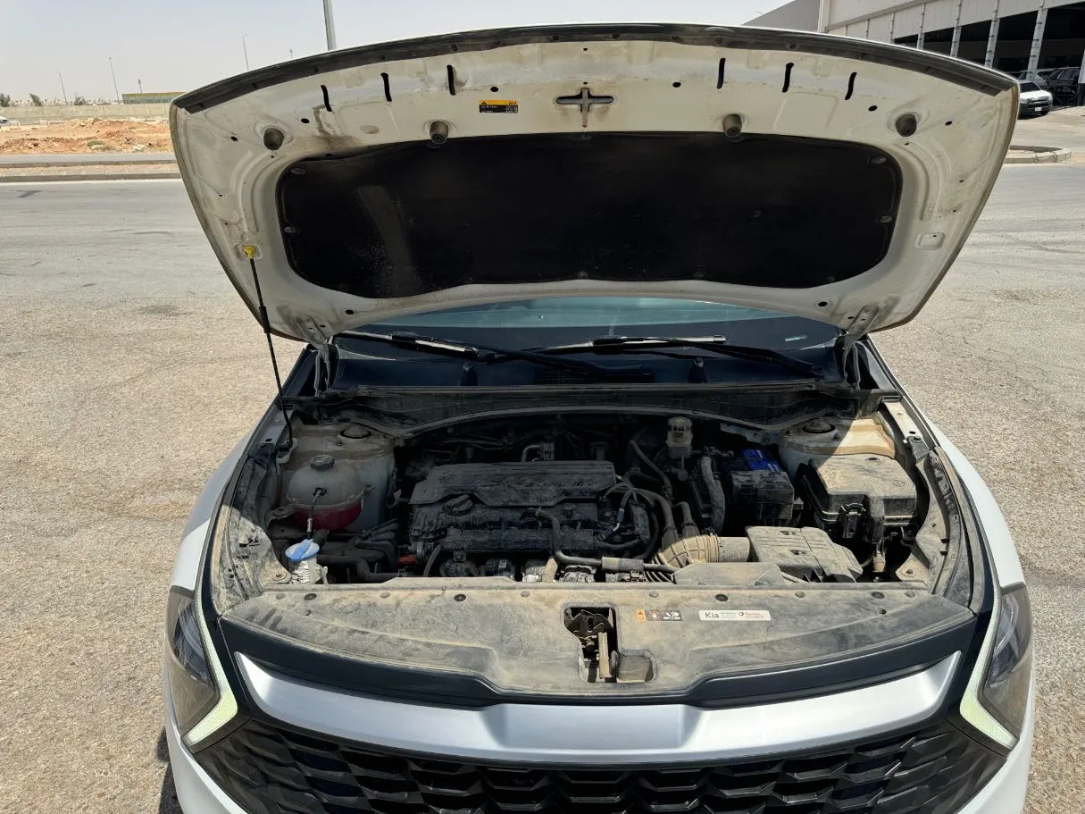 Car image 23