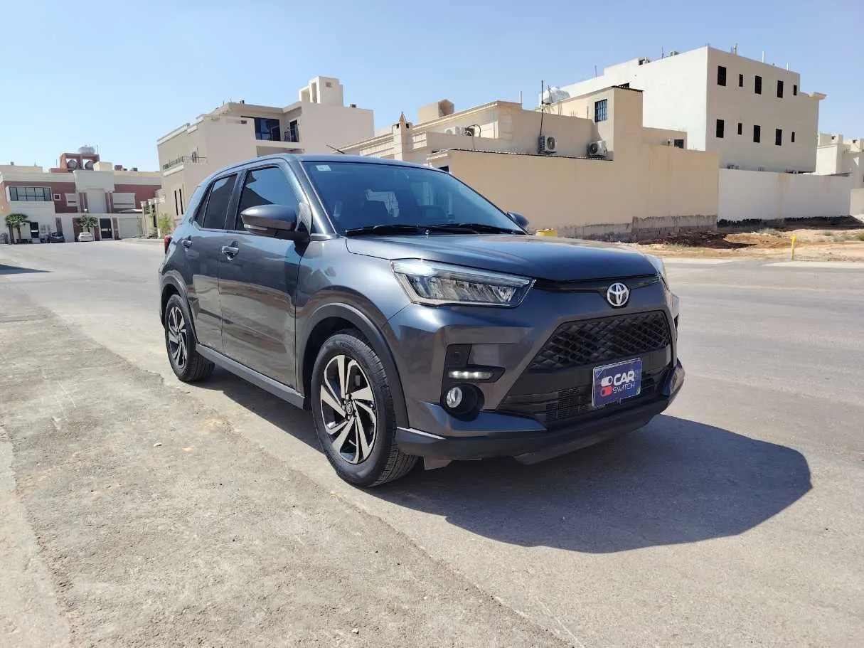Car image 3