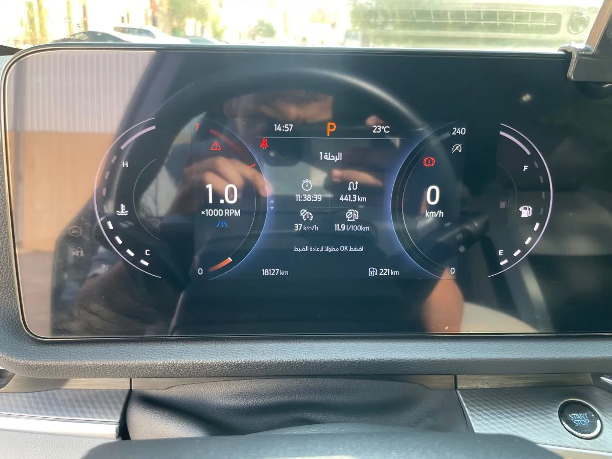 Car image 21