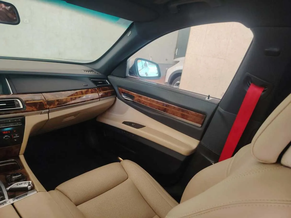 Car image 45
