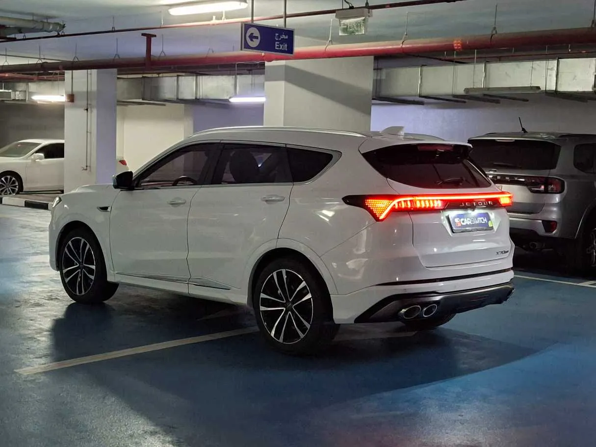 Car image 7