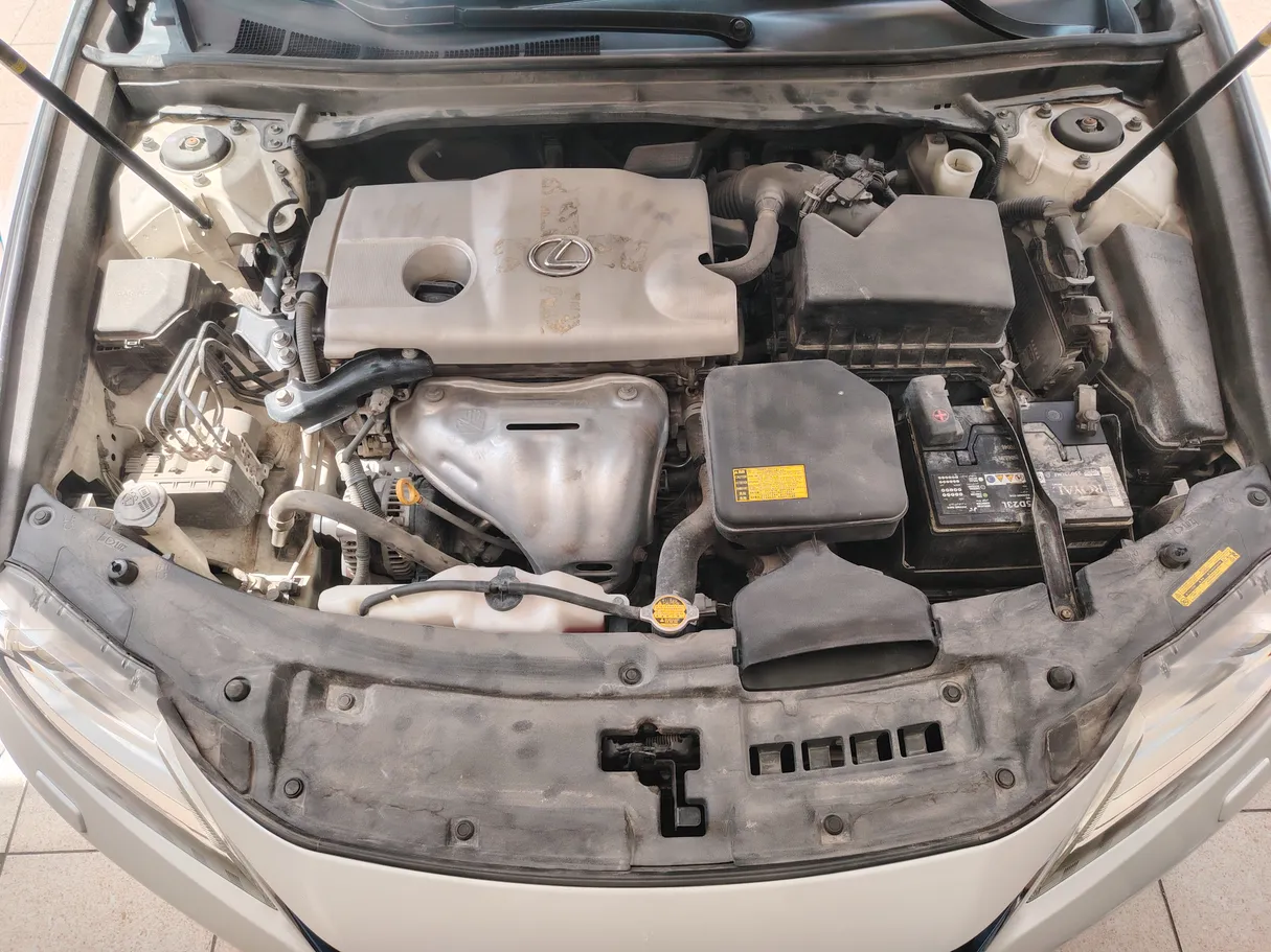 Car image 37