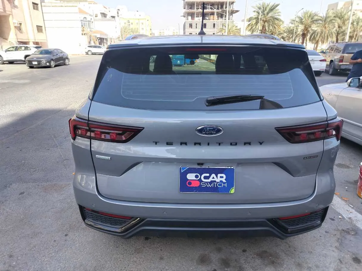 Car image 6