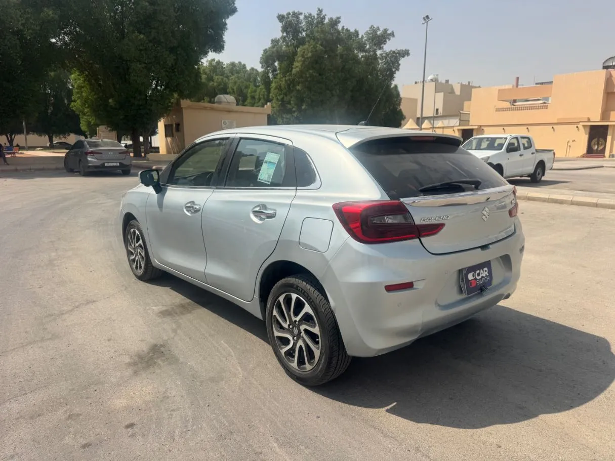 Car image 7