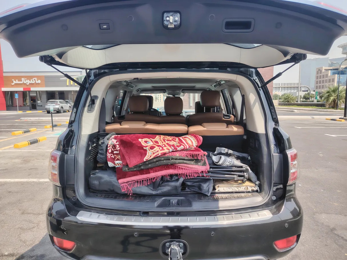 Car image 26
