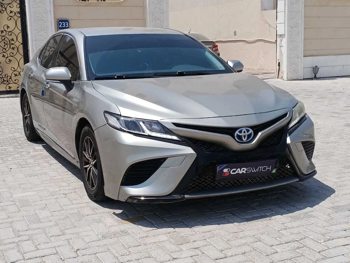 Car image 3