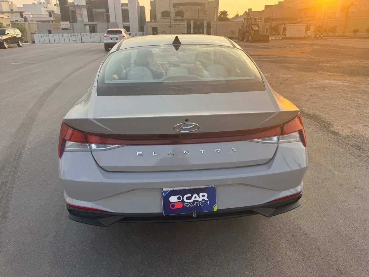 Car image 6