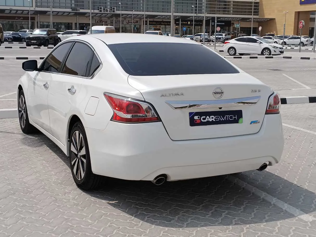 Car image 7