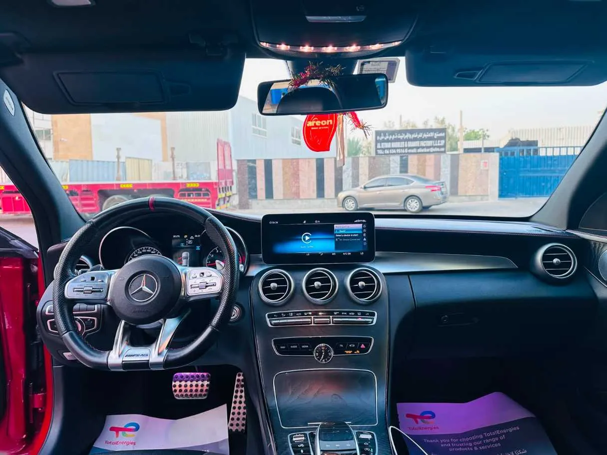 Car image 12