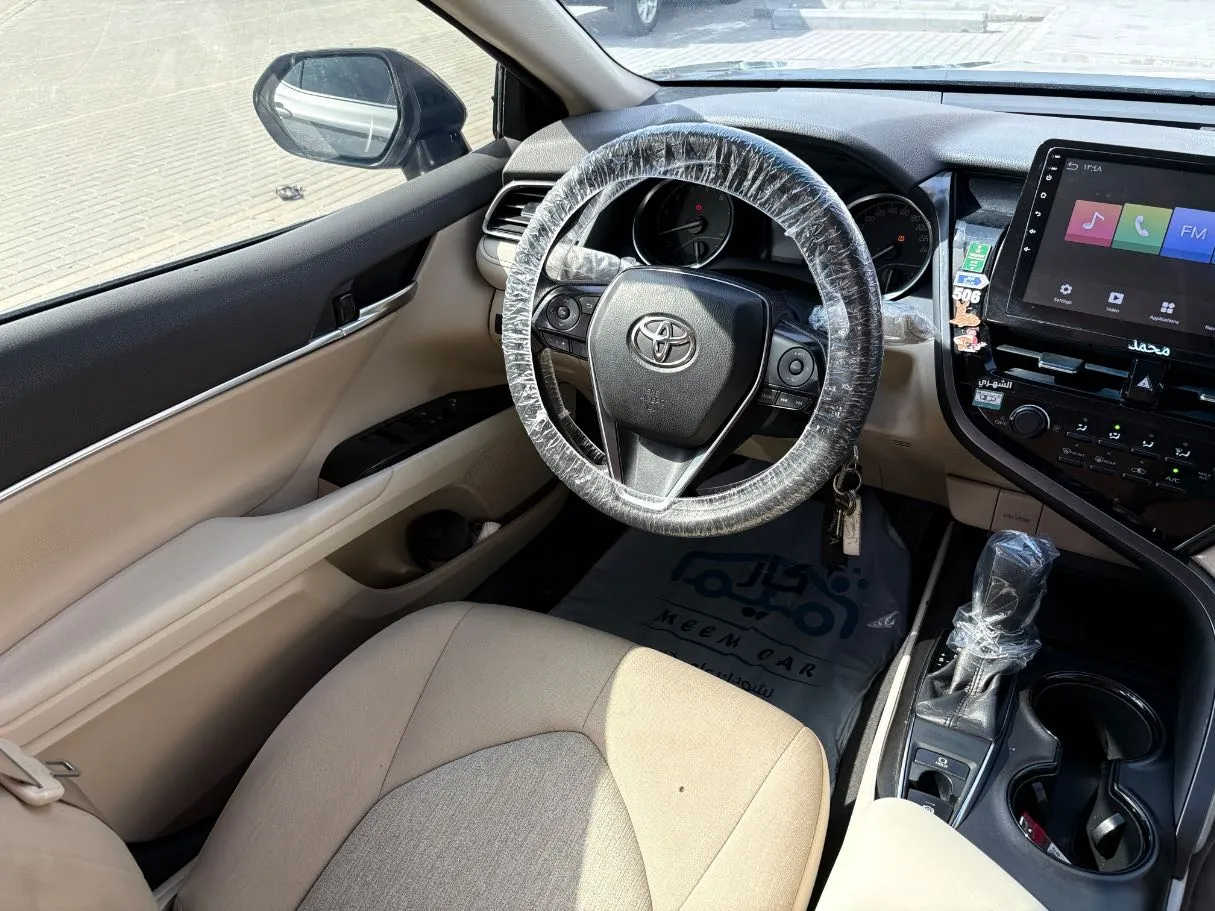 Car image 21