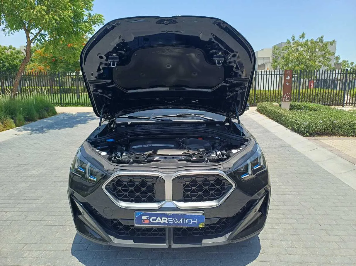 Car image 25