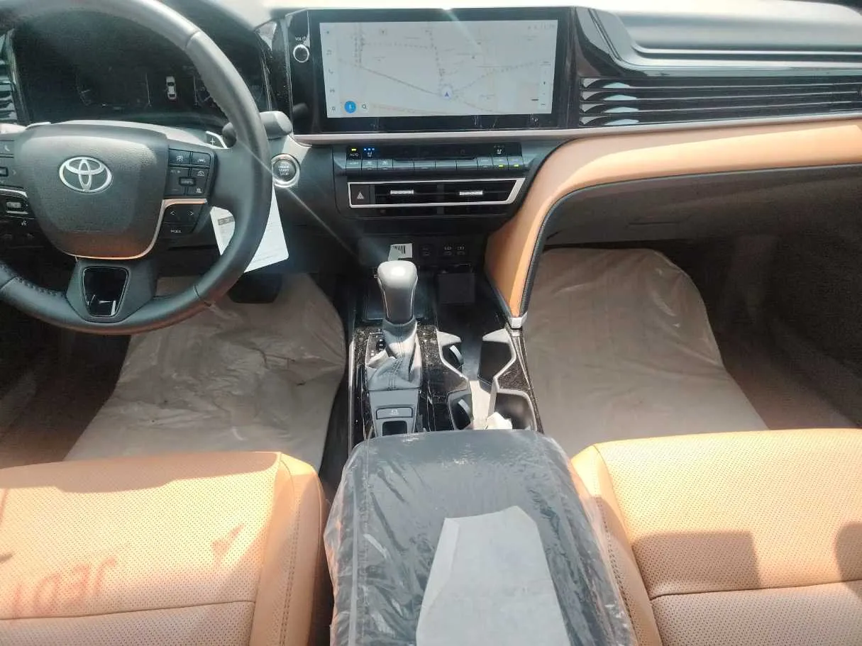 Car image 22