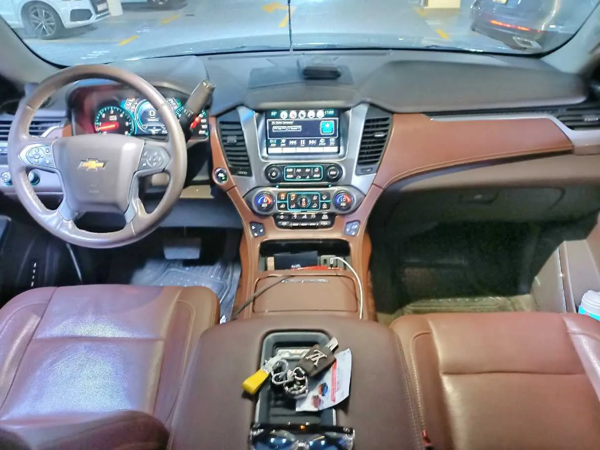 Car image 16