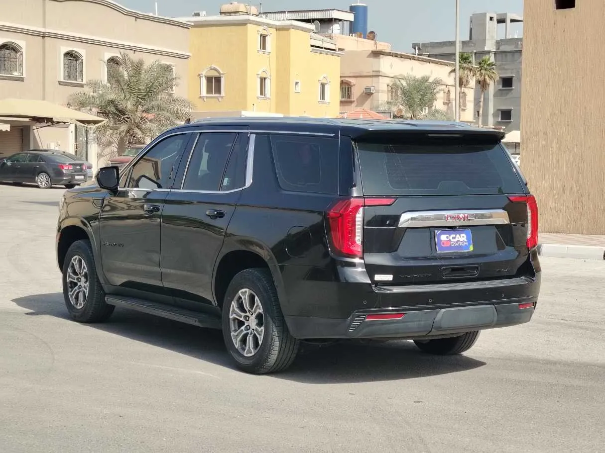 Car image 7