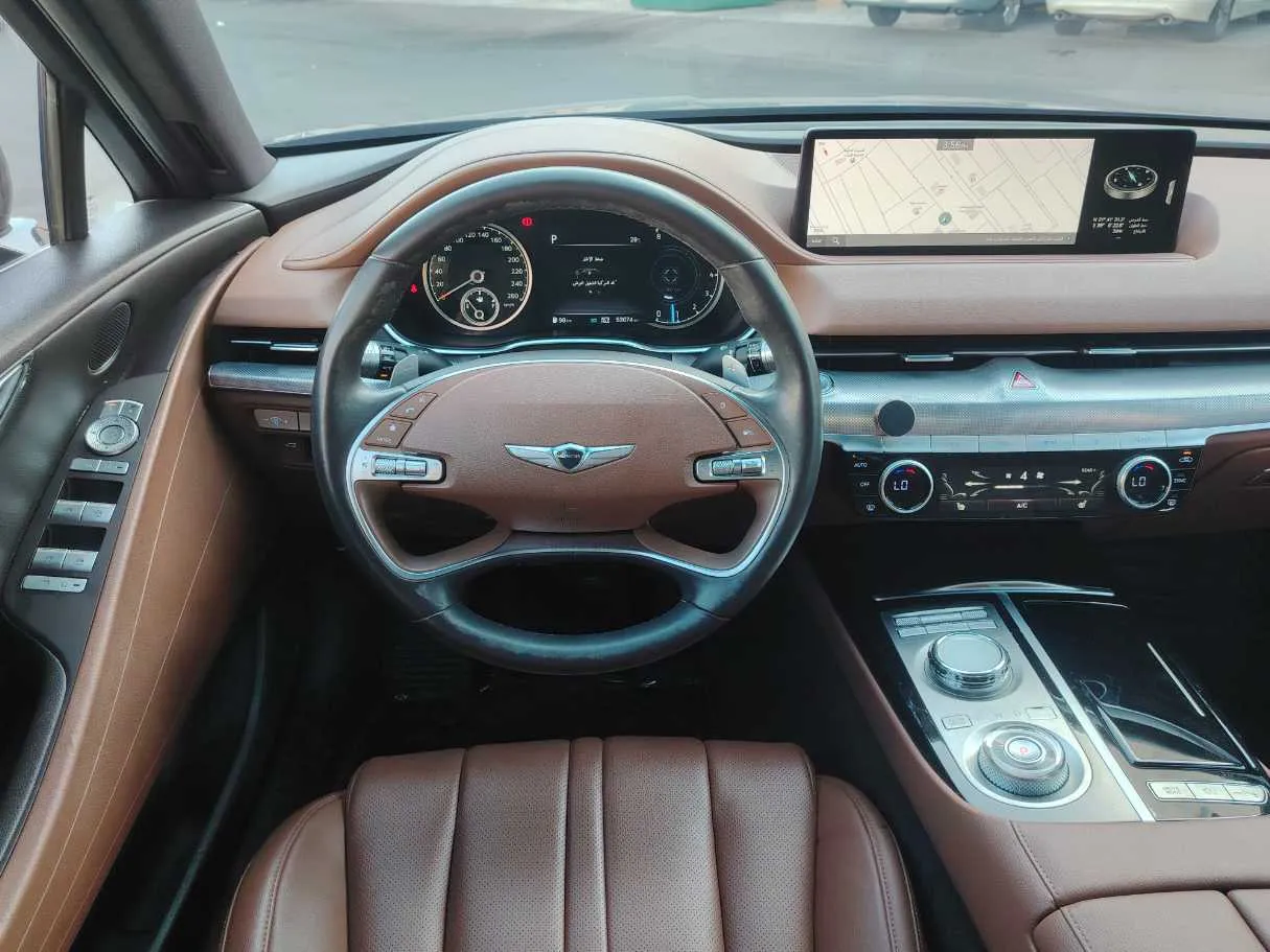 Car image 25