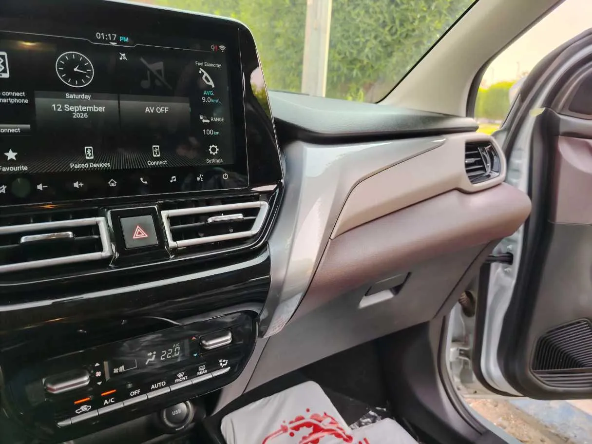 Car image 23