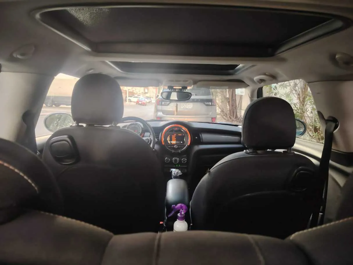 Car image 31