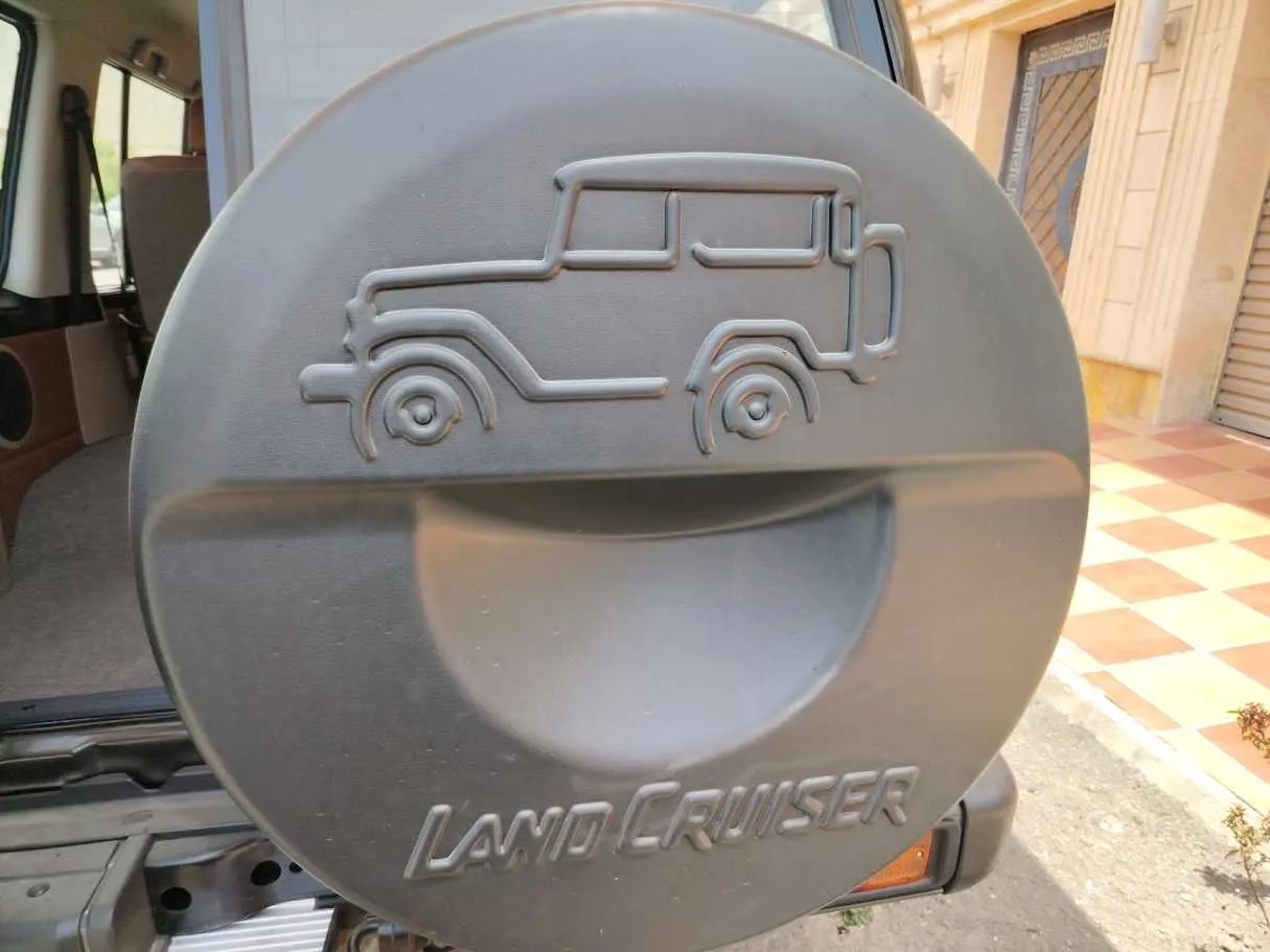 Car image 47