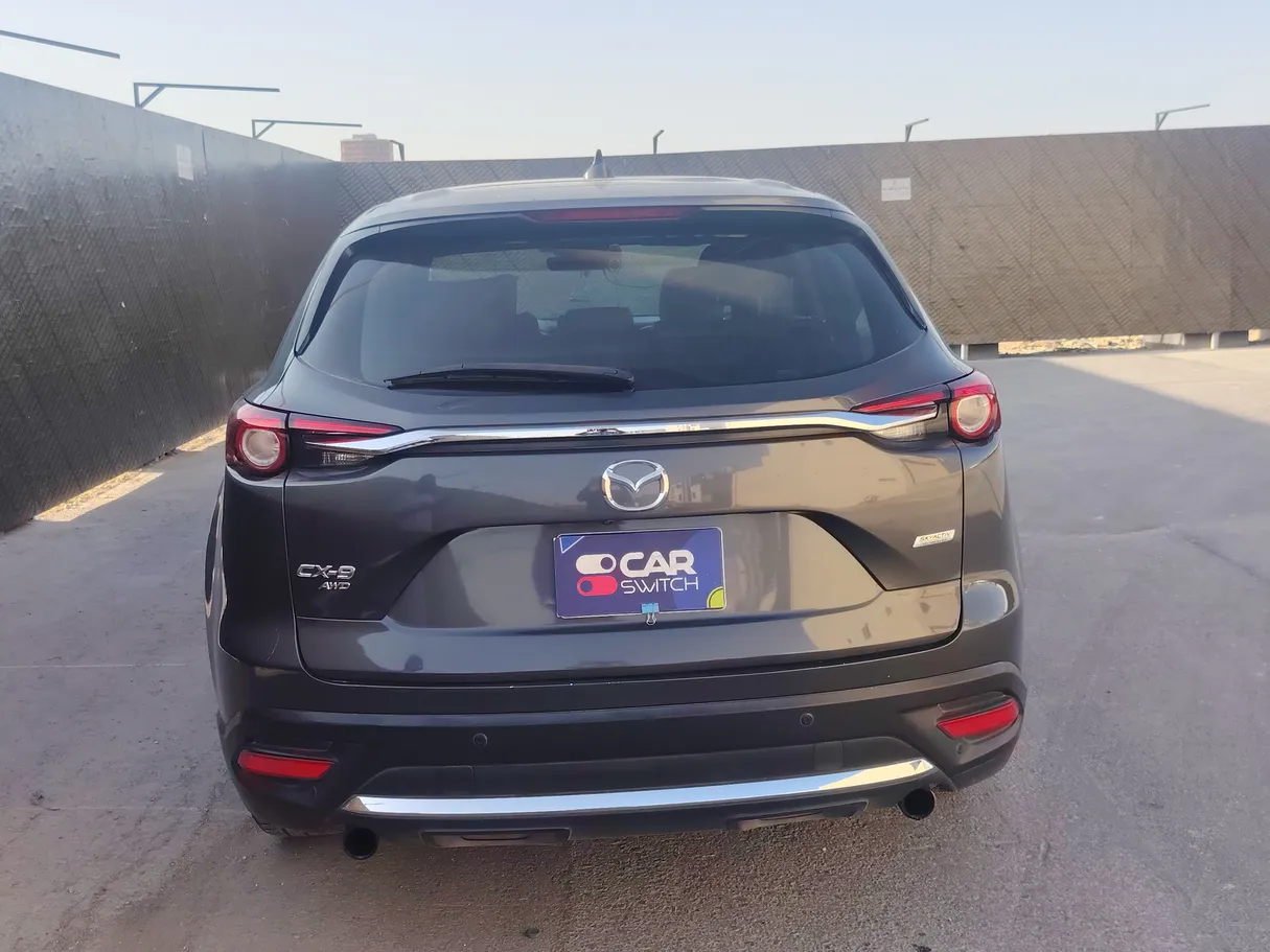 Car image 6