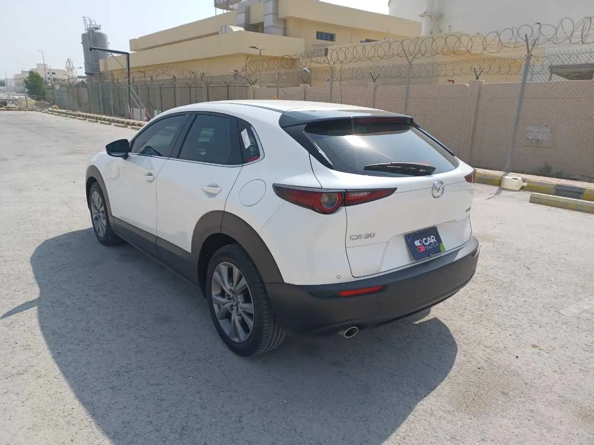 Car image 7