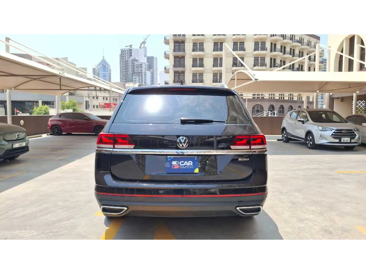 Car image 6
