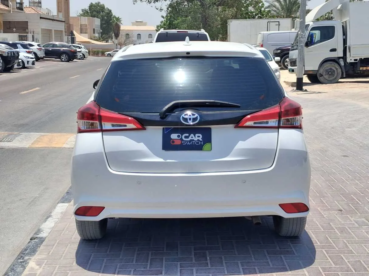 Car image 6
