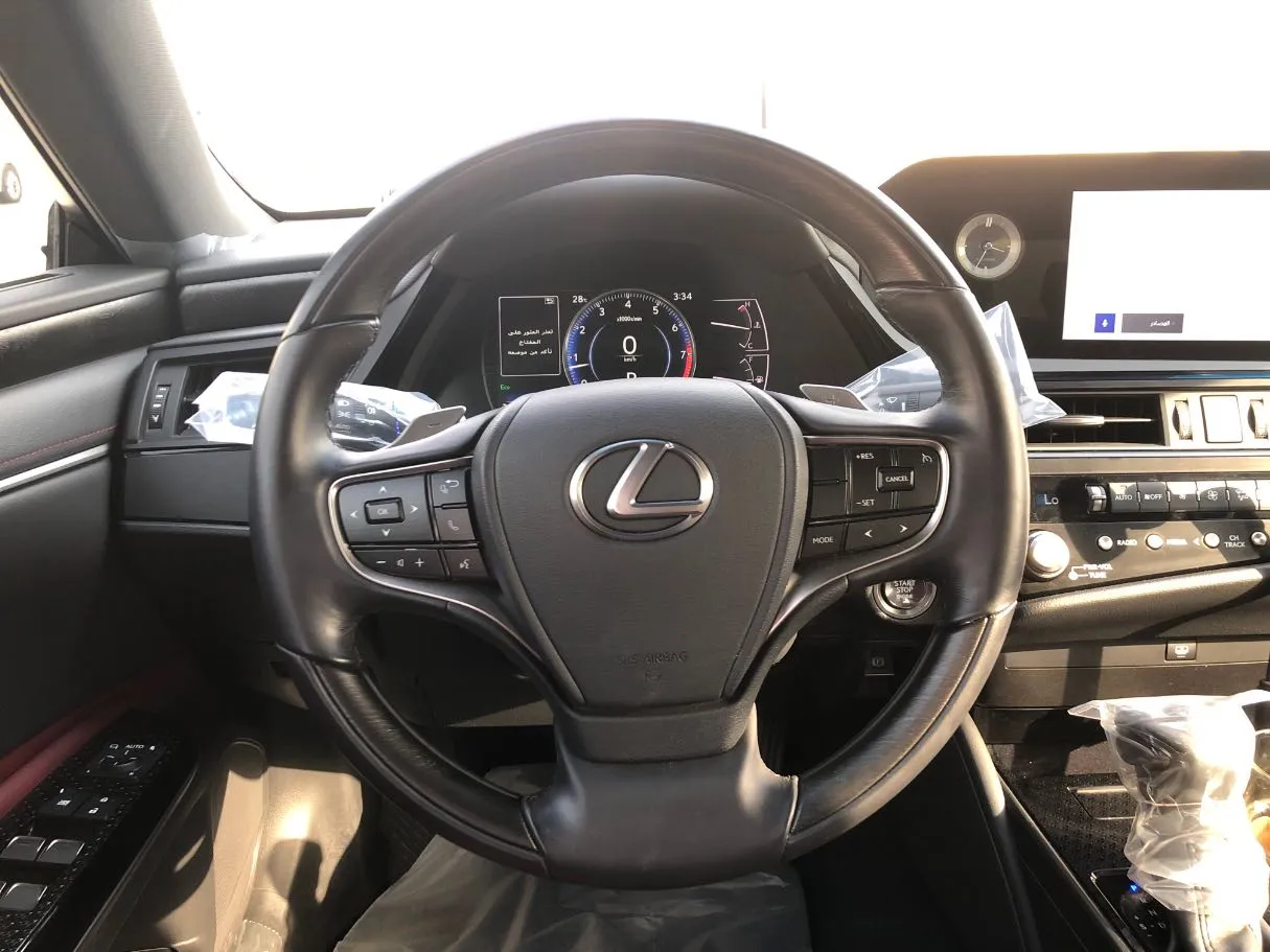 Car image 17
