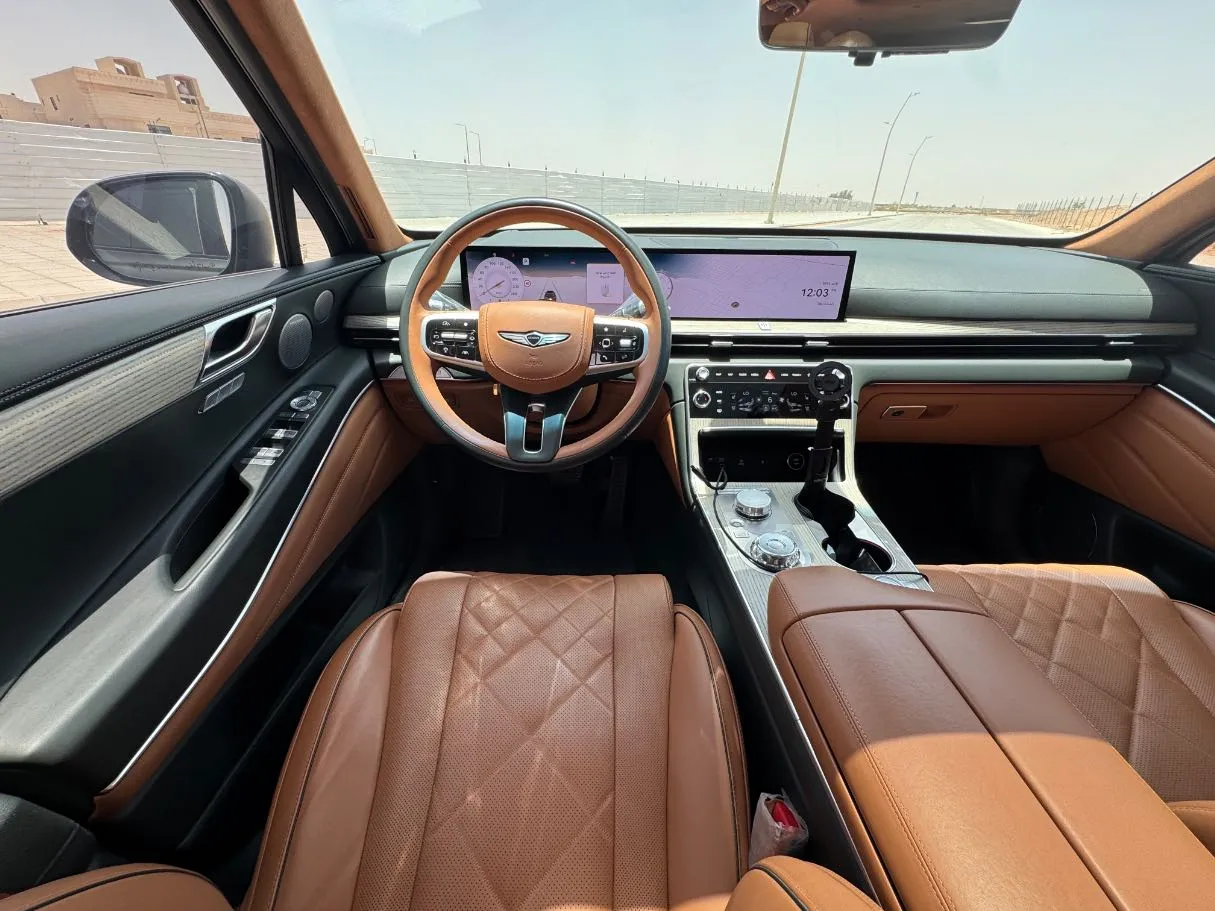 Car image 17