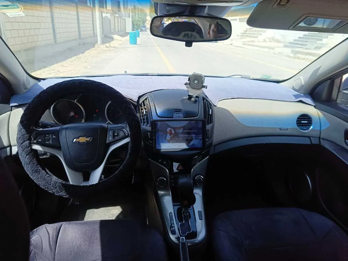 Car image 19