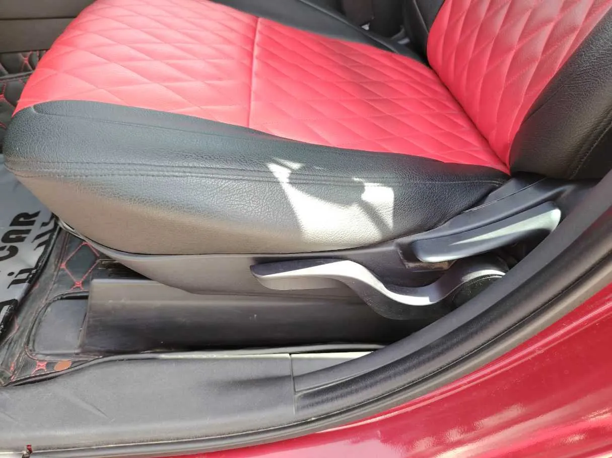 Car image 46