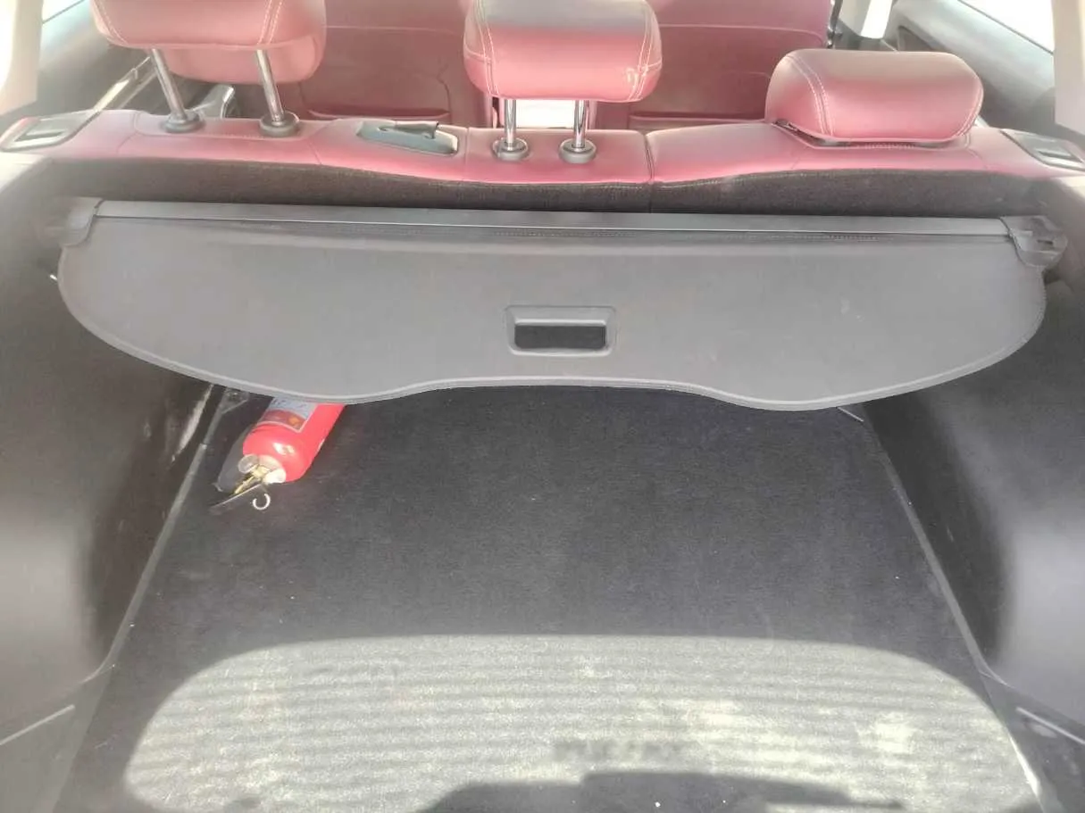Car image 29