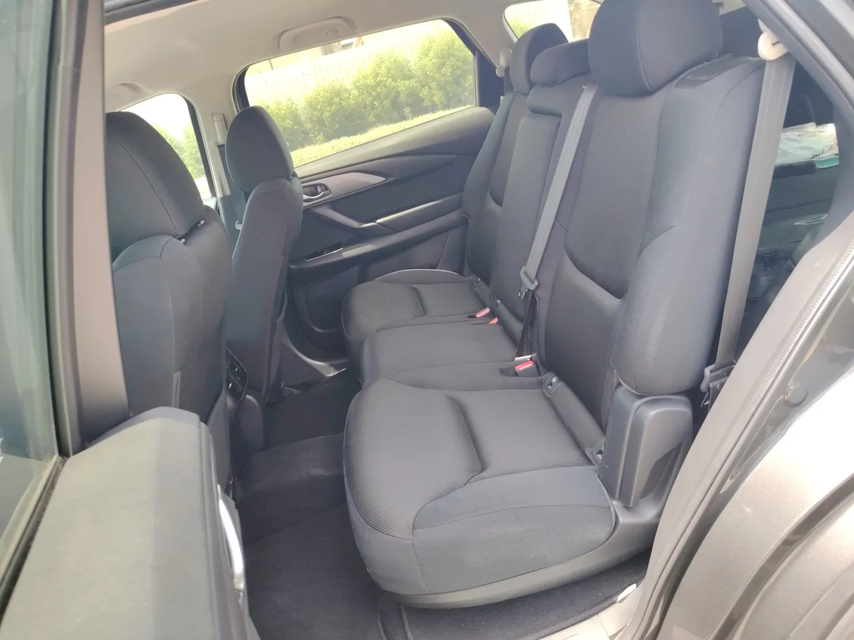 Car image 15
