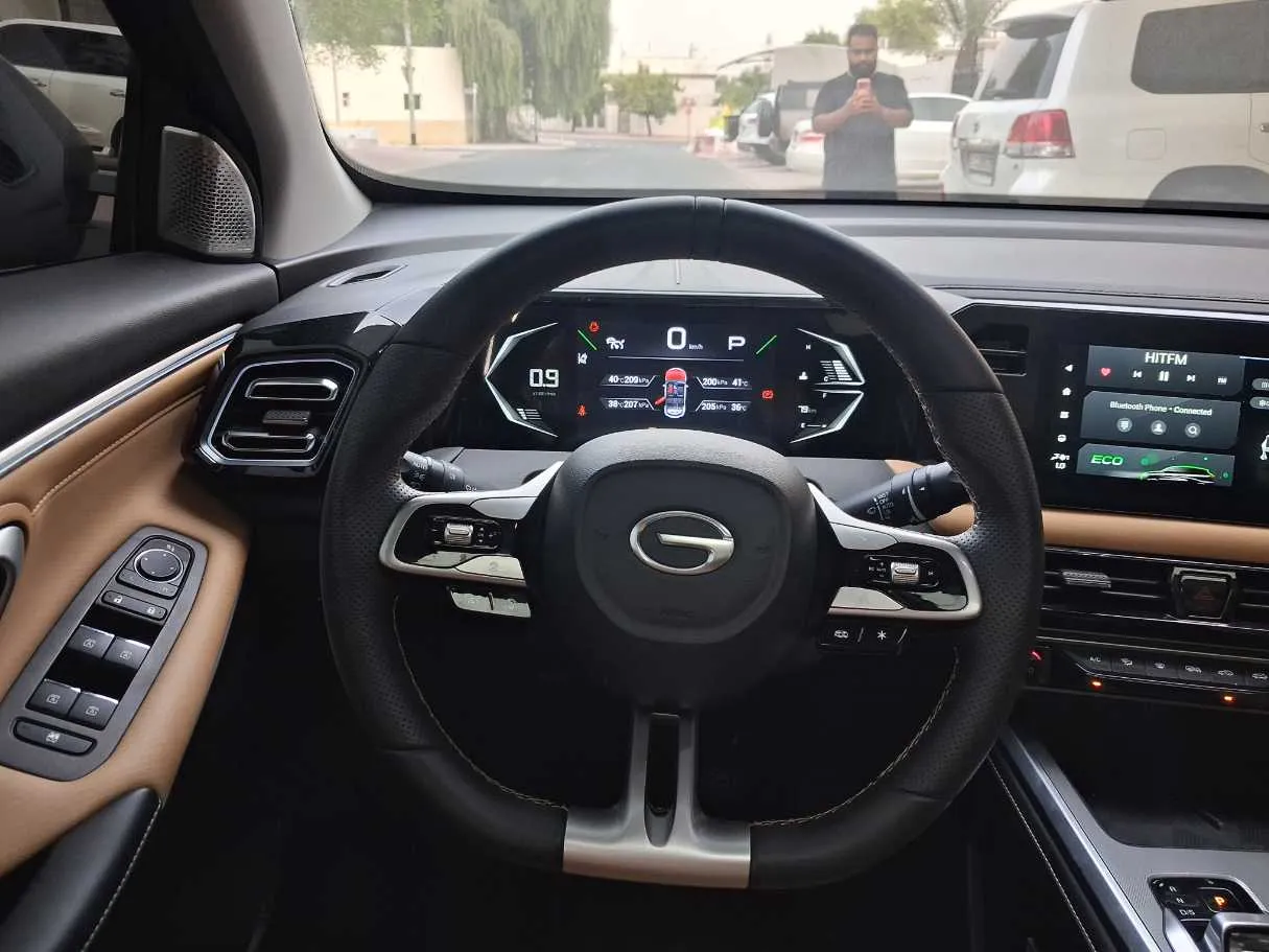 Car image 19