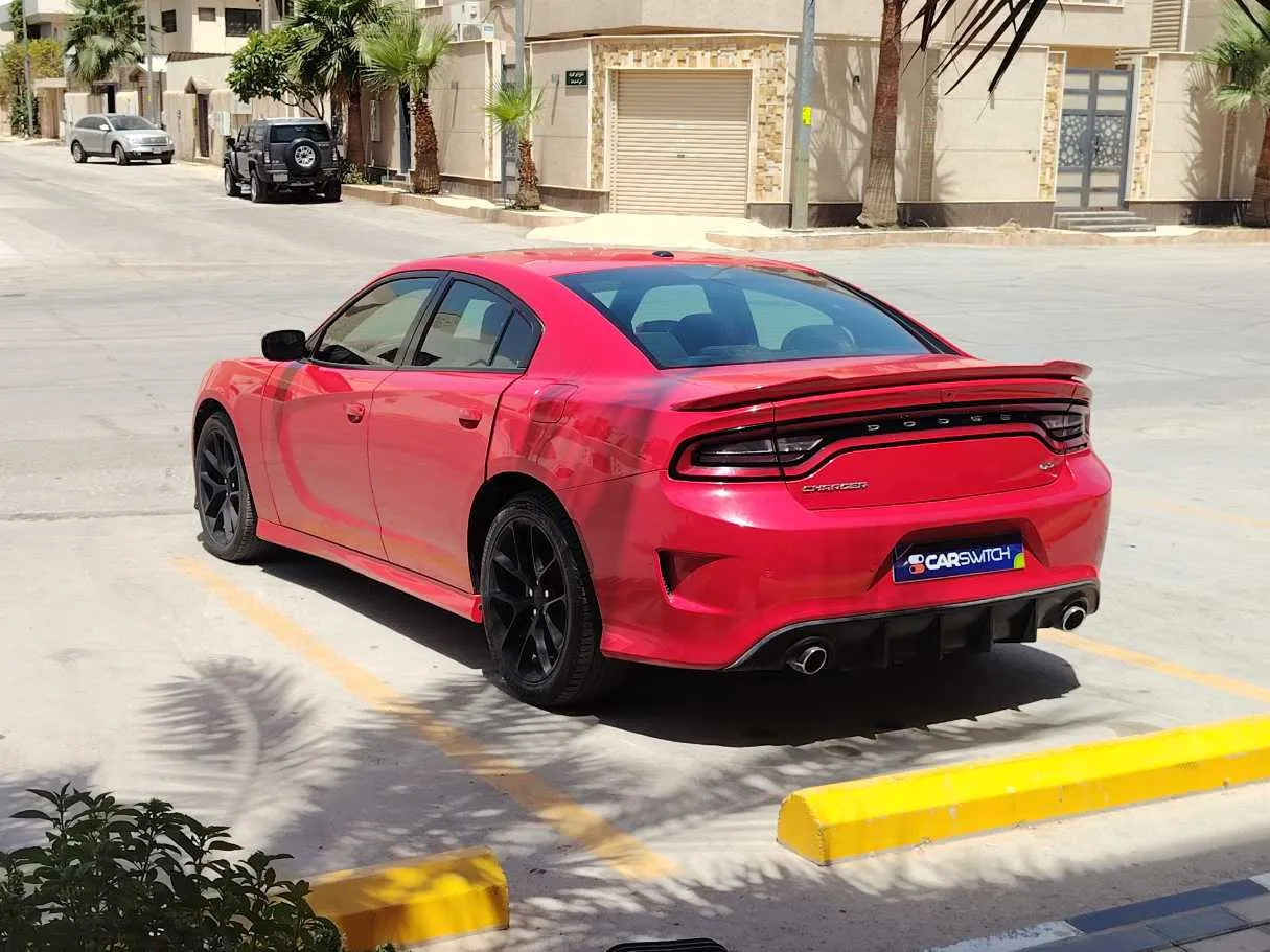 Car image 7