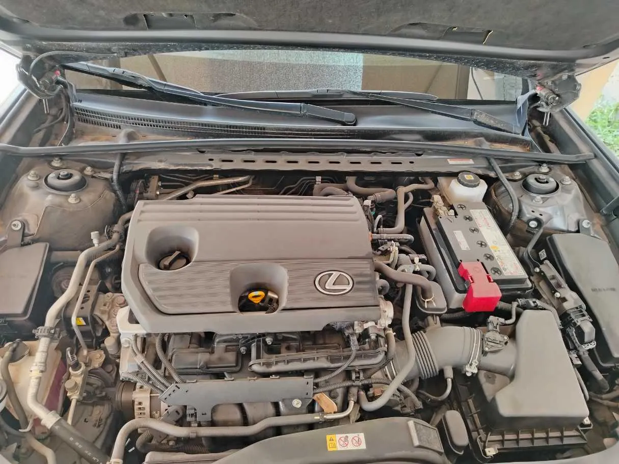 Car image 45