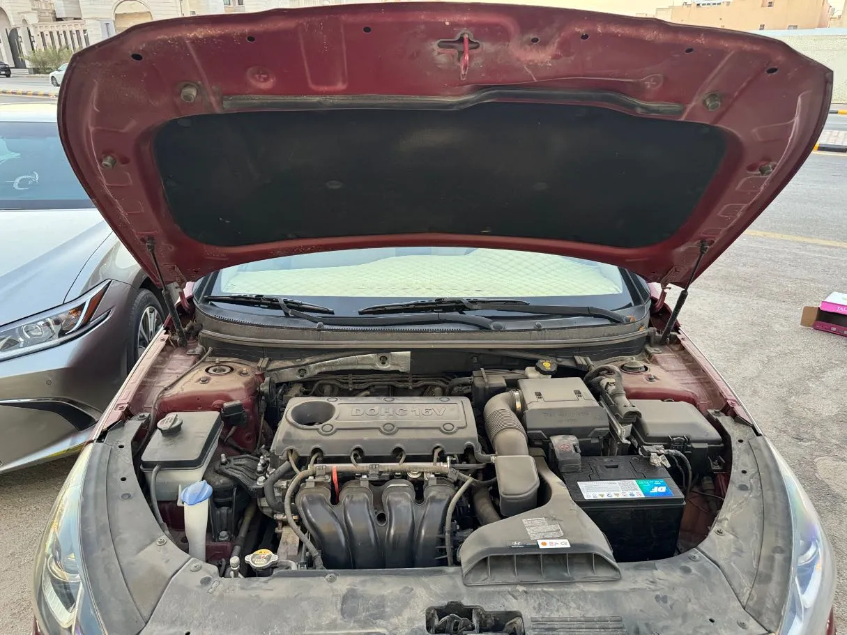 Car image 18
